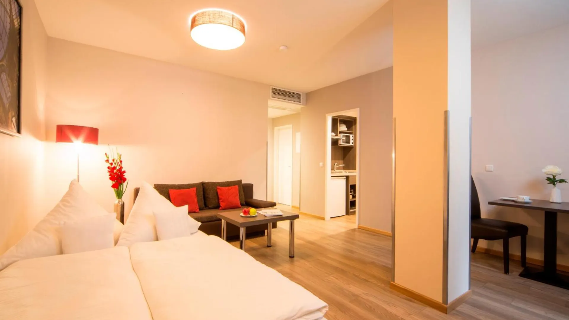 Koos Hotel&Apartments - City Aparthotel München