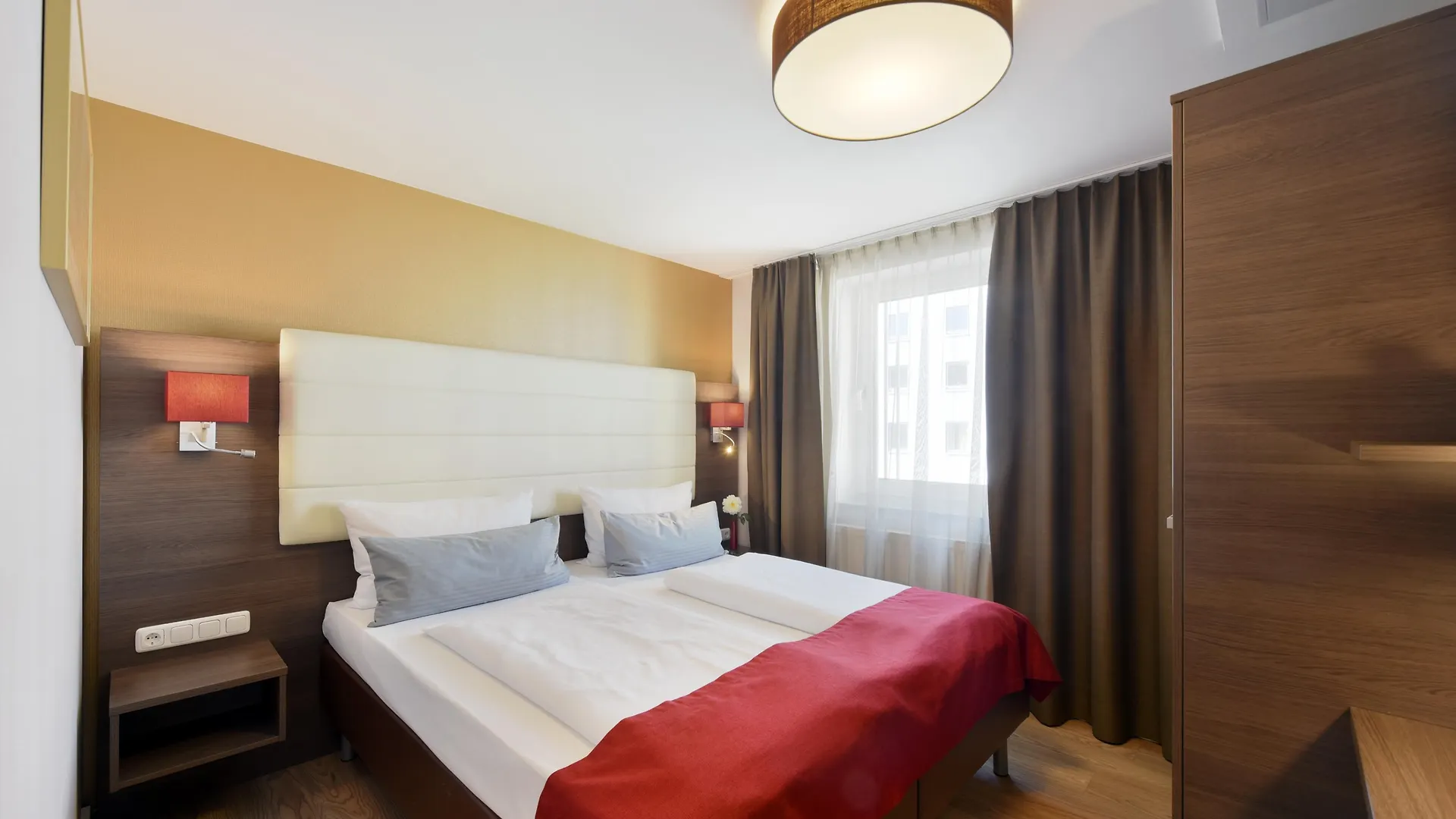 Koos Hotel&Apartments - City Aparthotel Мюнхен 4*,