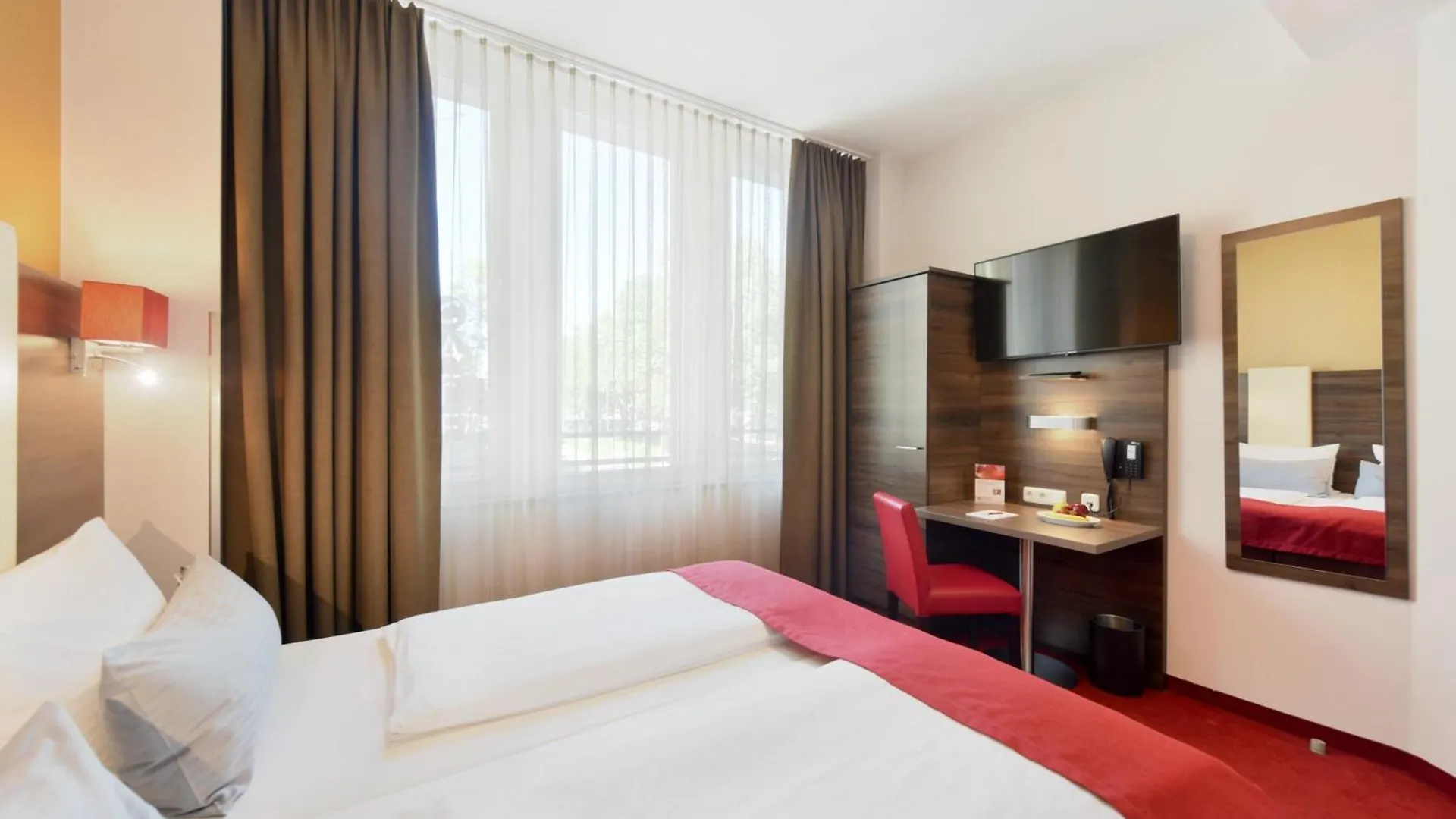 Koos Hotel&Apartments - City Aparthotel Мюнхен