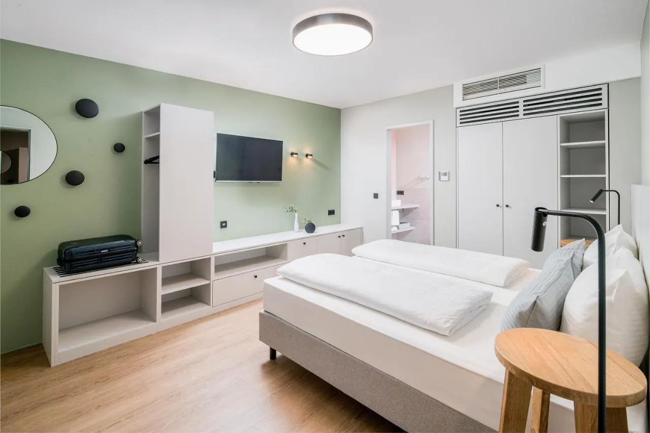 Koos Hotel&Apartments - City Aparthotel München